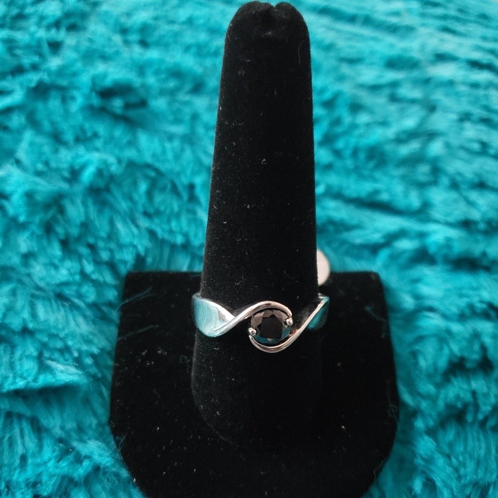 Sterling silver and onyx ring